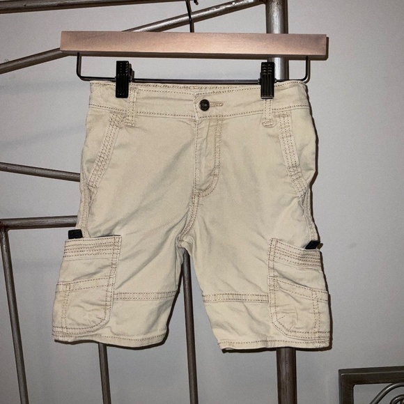 Wrangler size 5 boys shorts - Picture 1 of 3